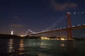 Navigation de nuit - Excursion en bateau au clair de lune - Lumières exclusives de la ville de Lisbonne !