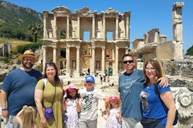 "Ephesus Tours" Port Kusadasi lunchgids bus winkelen Caravanserai artemis