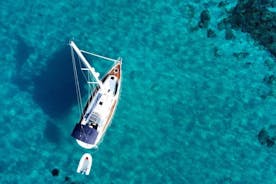 Ganztägige private Segelboottour durch Ibiza und Formentera