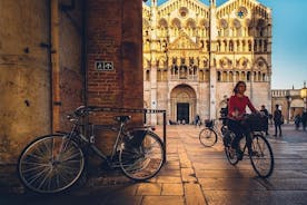 Bike Tour Discovering Ferrara