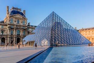 Louvre Pyramid