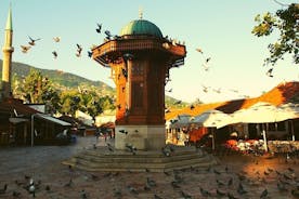 Excursão a pé privada, degustação de alimentos e café bósnio em Sarajevo