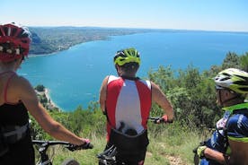 从托里俯瞰加尔达湖的电动自行车之旅