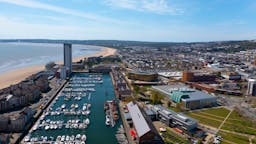 Beste pakketreizen in Swansea, Verenigd Koninkrijk