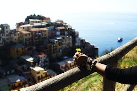 Yksityinen retkeilykierros Cinque Terressä paikallisen kanssa