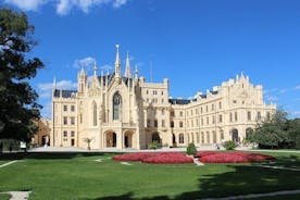 Excursión de medio día al romántico castillo de Lednice