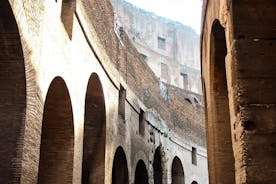 Antikkens Roma og Colosseum: undergrunnskamre og arena
