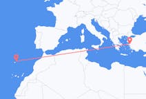 터키 이즈미르에서 출발해 포르투갈 포르투산투까지(으)로 가는 항공편