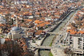 Trasferimento di Skopje a Tirana con il tour di mezza giornata di Prizren, in Kosovo