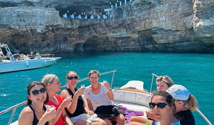 Boat trip to the Polignano a Mare caves