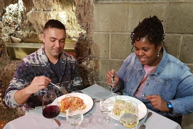 Rome Joodse getto Food & Wine Tour & rondleiding Bezoek aan toplocaties Verlicht 's nachts