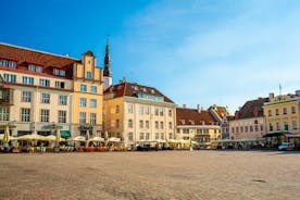 Privat: 4-stündige Best of Tallinn-Tour, mehrheitlich fahren Sie und gehen nur kurze Strecken zu Fuß