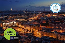 Privat rundtur: Lissabon Fado Dinner Show och Panorama Night Tour