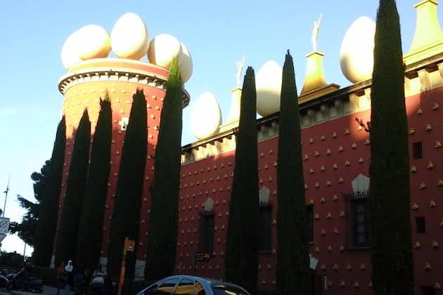 Surreales Erlebnis: Besuchen Sie das Dalí-Museum