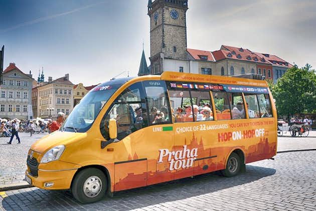Prag: Hop On - Hop Off Tour