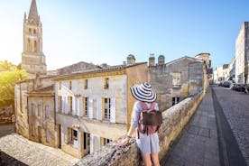 St Emilion Outdoor Escape Game in the Footsteps of Isaac Newton
