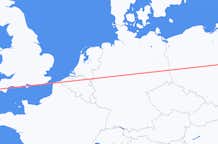 Flyg från Newquay, England till Warszawa, Polen