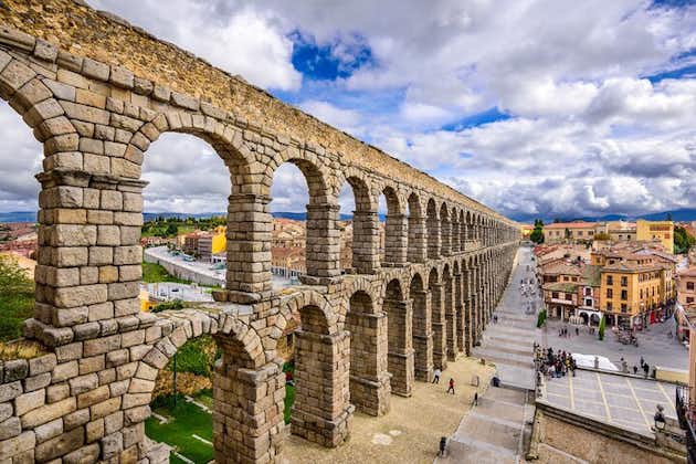 Privat rundtur till Avila och Segovia med hotellhämtning