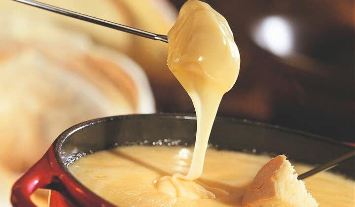 Culinary Tour from Zurich with Traditional Swiss Cheese Fondue Dinner