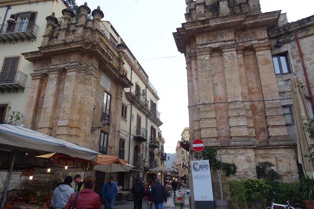 Visita a pie en Palermo y comida de la calle