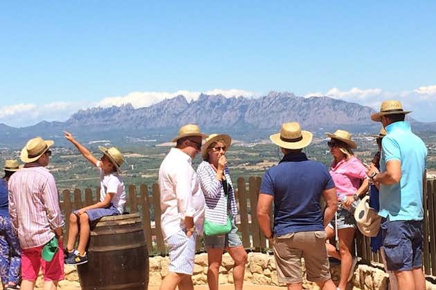 Privat Montserrat og Cava Winery Tour med Hotel Pick Up fra Barcelona