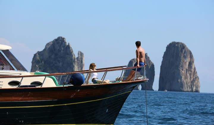 Li Galli Islands and Capri Small Group Boat Tour from Amalfi