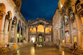 Explore lo mejor de Split y Trogir: una excursión en tierra privada