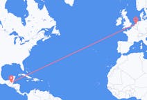 Flyreiser fra Flores, Guatemala til Amsterdam, Nederland