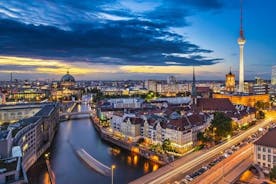 Itä-Berliinin historian kiertue paikallisen asiantuntijan kanssa: 100% henkilökohtainen ja yksityinen