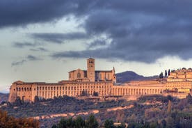 Assisi ShorExcursion Almuerzo gourmet y vino incluidos desde el puerto de cruceros de Civitavecchia