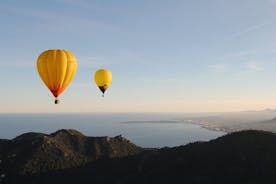 Privat luftballongtur på Mallorca med champagne och snacks