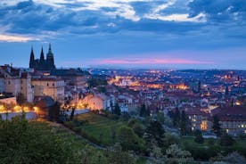 Castello di Praga: tour privato a piedi da favola