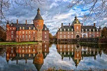 Flights from the city of Anholt, Denmark to Europe