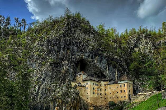 Privétour naar Ljubljana, Postojna-grot en kasteel Predjama vanuit Zagreb