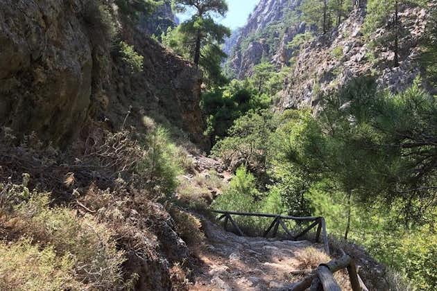 Caminata Agia Irini Gorge Tour privado de día completo