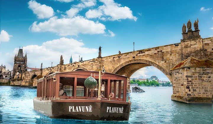 Karlsbrücke: Bootsfahrt auf dem Fluss und geführte Tour ️mit PragueWay