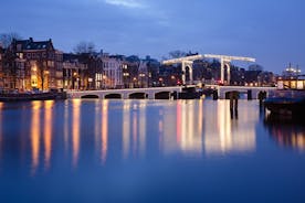 Crucero nocturno por el canal de Ámsterdam