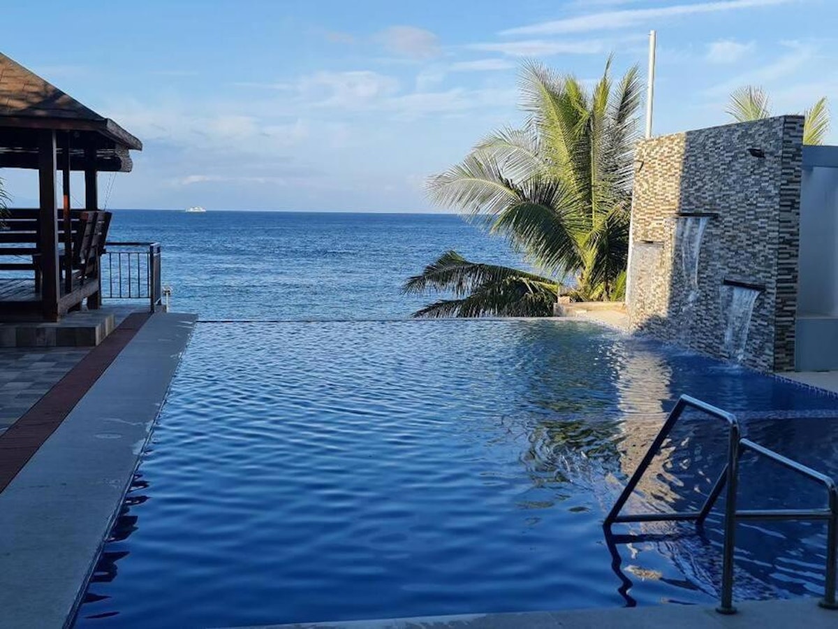 Beachfront Vacation Villa with Infinity Pool - Batangas, the ...