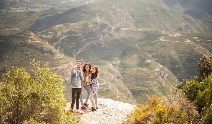  Full-day Tour to Montserrat from Barcelona with Cogwheel Train and Lunch or Tapas and Wine Tasting