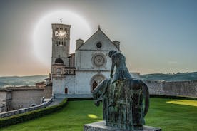 Lille gruppe rundvisning i Assisi og St. Francis Basilica