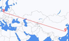 Vluchten van Huangshan, China naar Szczecin, Polen