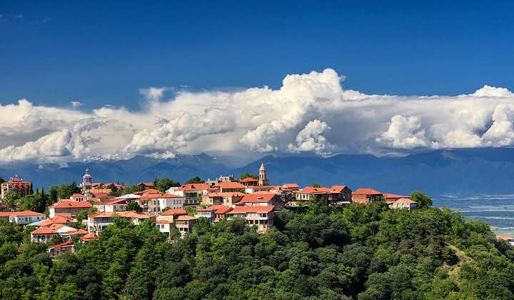 Private 4 days Food & Wine and Sightseeing tour to Kakheti, Kazbegi, Mtskheta.