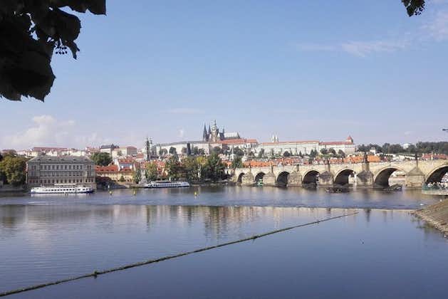 Balade de 2 heures et demie de la vieille ville de Prague avec promenade en bateau