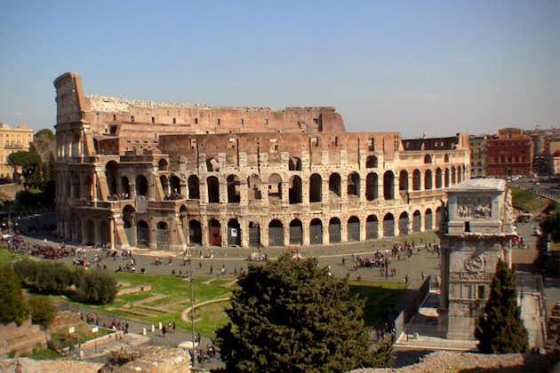 クルーザーのためのドライバープライベートショアエクスカーション付き古代ローマの7つの驚異