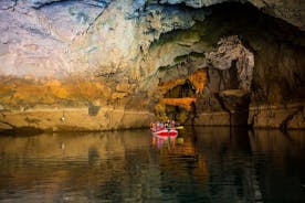 Ormana Village & Golden Cradle Cavern vanuit Side