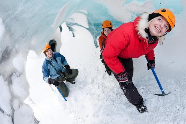 Splendida esperienza per piccoli gruppi sul ghiacciaio Solheimajokull