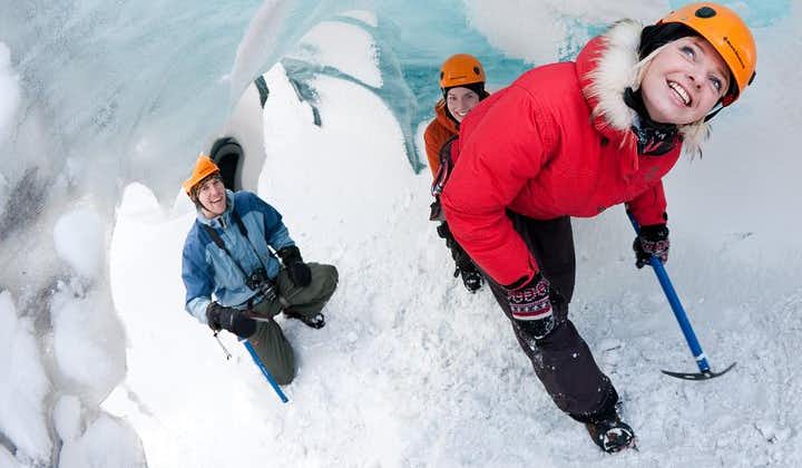 Solheimajokull 빙하에서 소그룹 빙하 체험