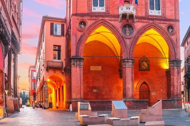 Bologna: A Self-Guided Audio Tour from Porta Galliera to Le Tre Frecce