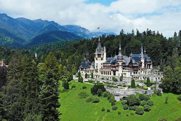 Private Day Tour from Bucharest to Dracula's Castle, Peles Castle, and Brasov 