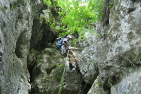 Canyoning auf Dambovicioara Schluchten von Brasov